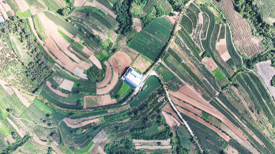 两山2.png