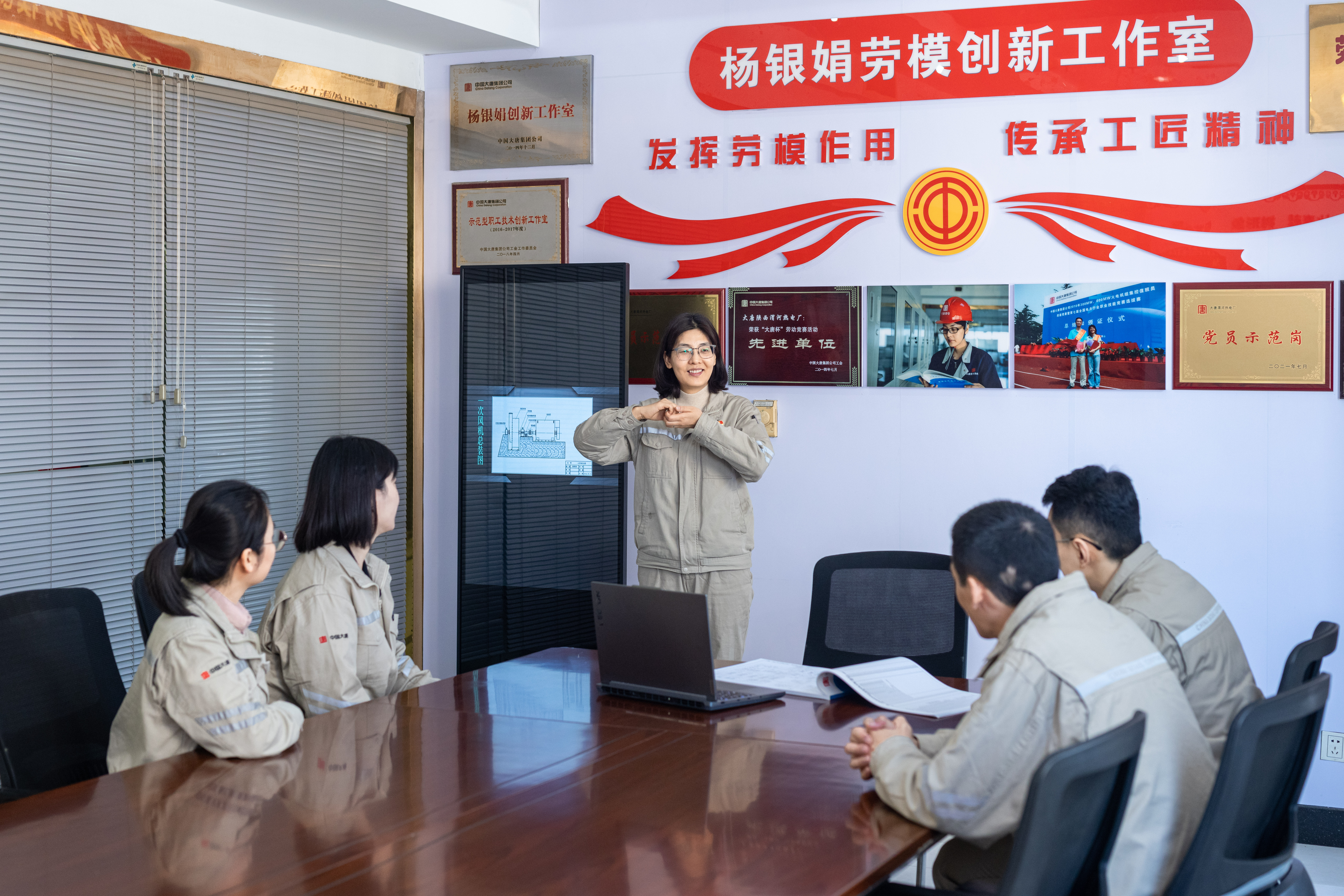 微信图片_20251011100311_33_1197.jpg 微信图片_20251011100311_33_1197.jpg