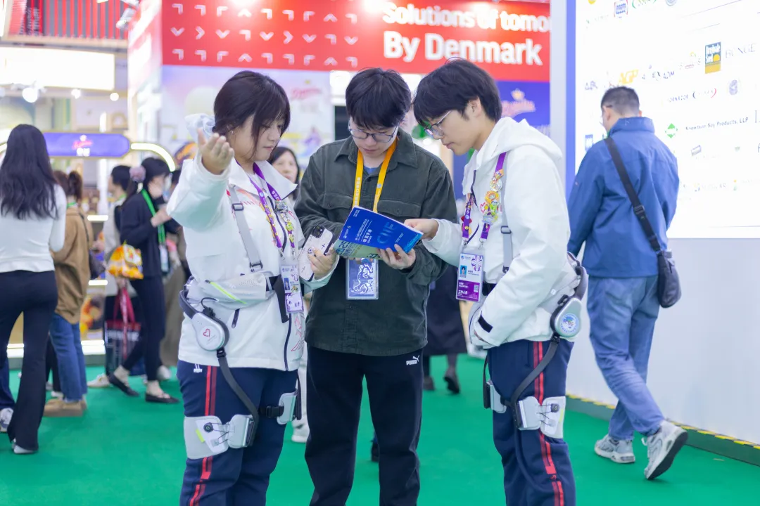 小葉子2.png 小葉子2.png